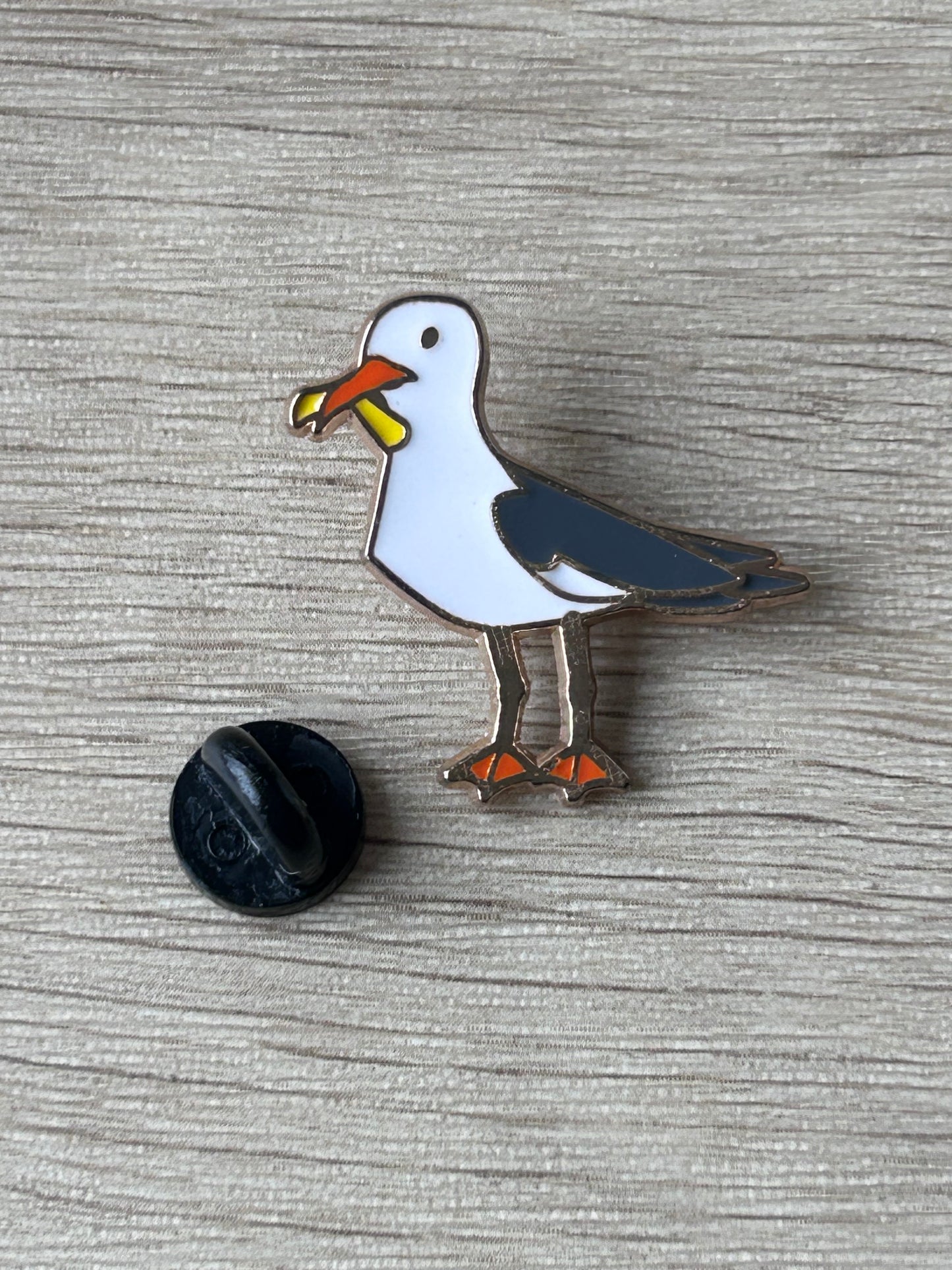 Pin's mouette voleuse