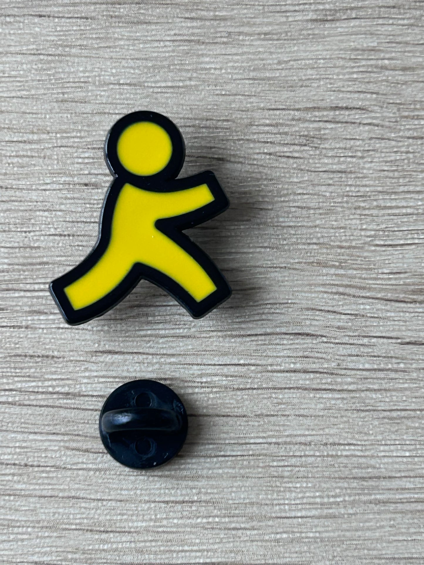 Pin's AOL Running Man