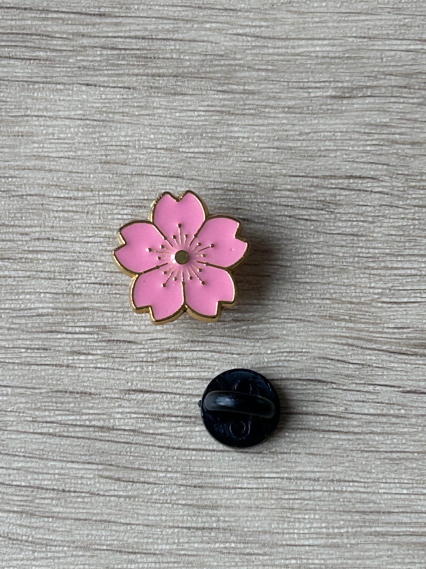 Pin's fleur de cerisier rose