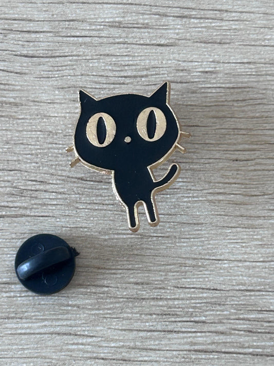 Épingle chat noir au grand regard, avec petit poussoir rond noir