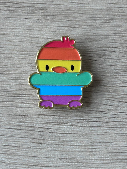 Pin's poussin arc-en-ciel
