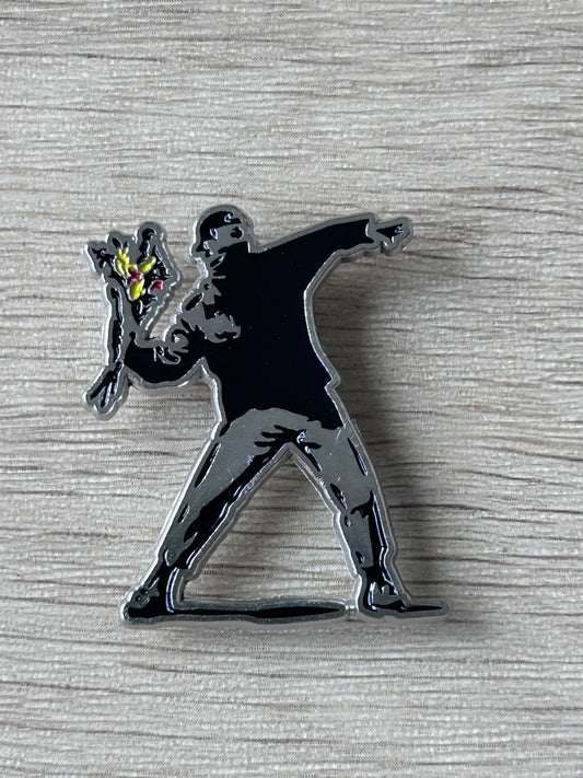 Pin's Le lanceur de fleurs - Flower Thrower
