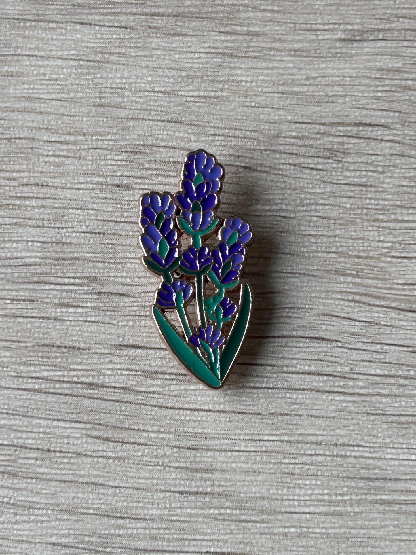 Pin's jacinthe violette