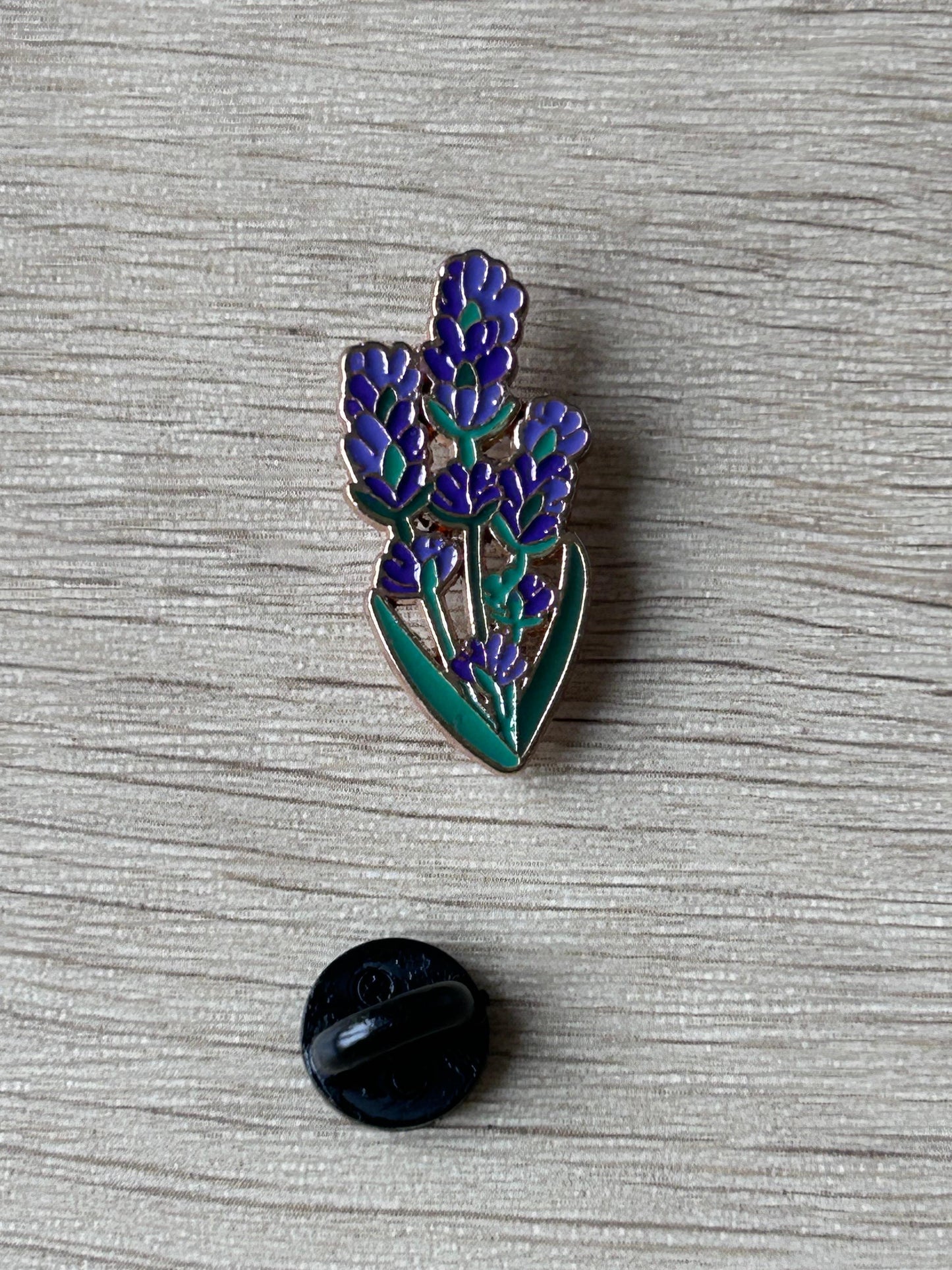 Pin's jacinthe violette