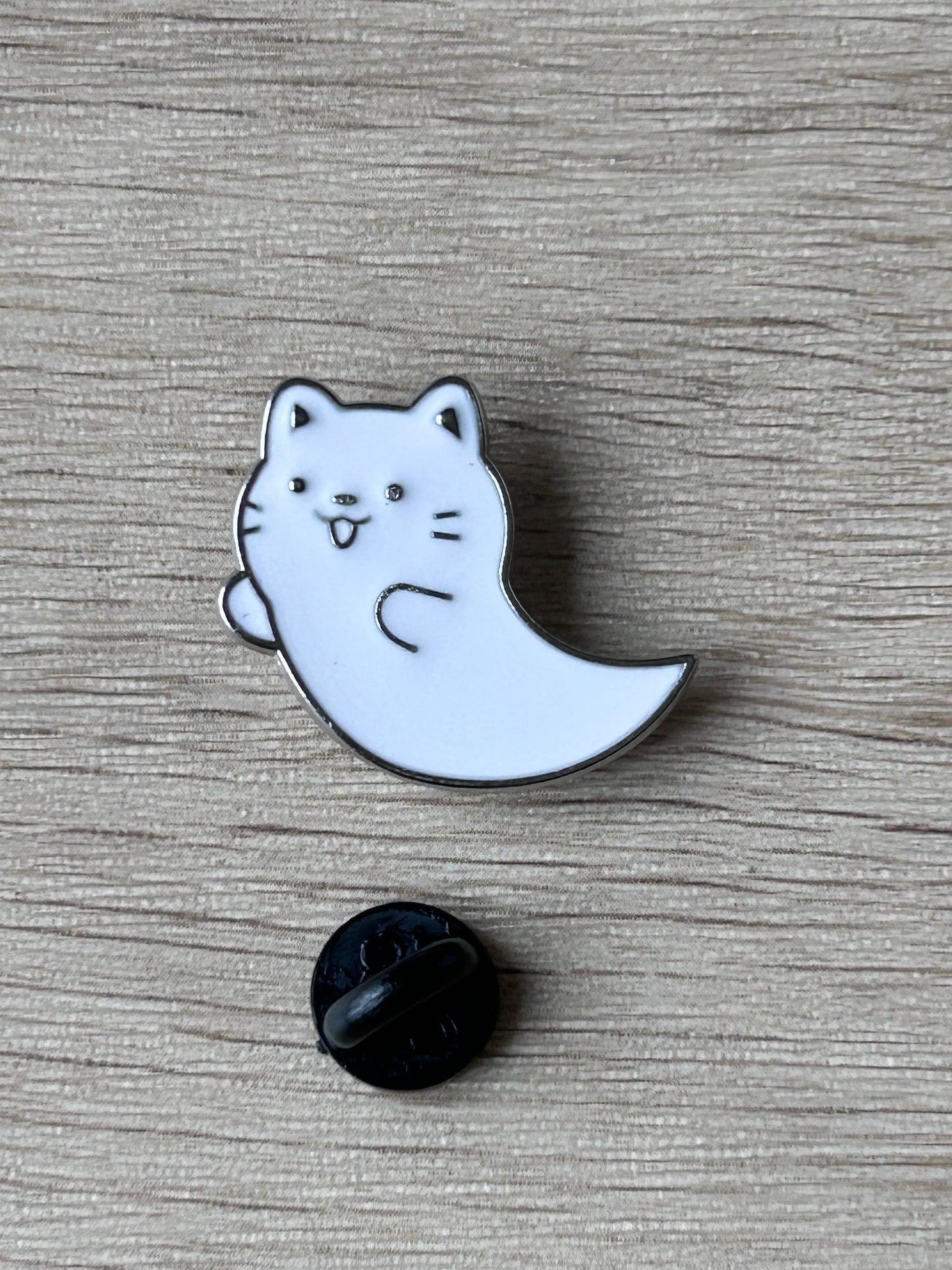 Pin's chat fantôme