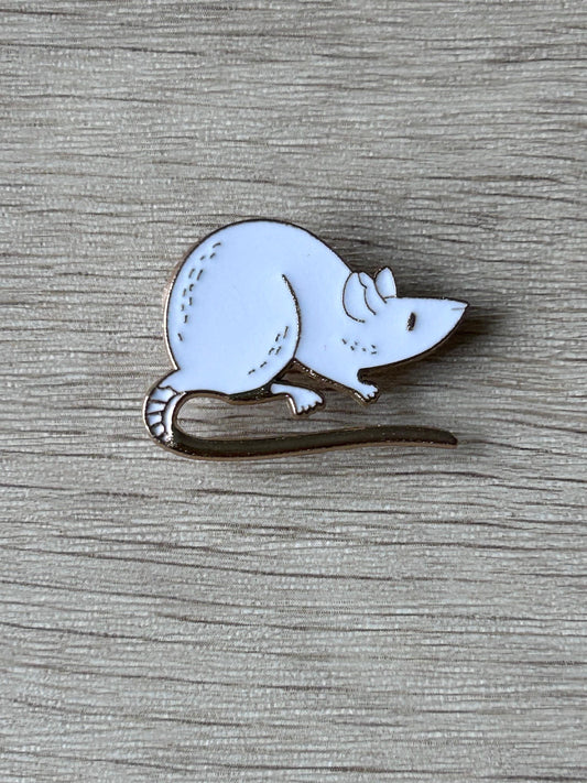 Pin's rat blanc