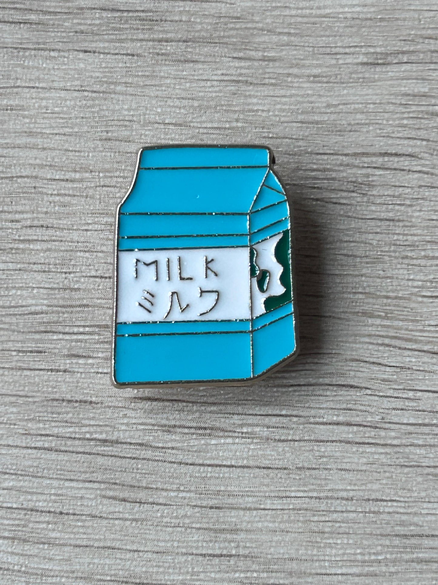 Pin's brique de lait - ミルク