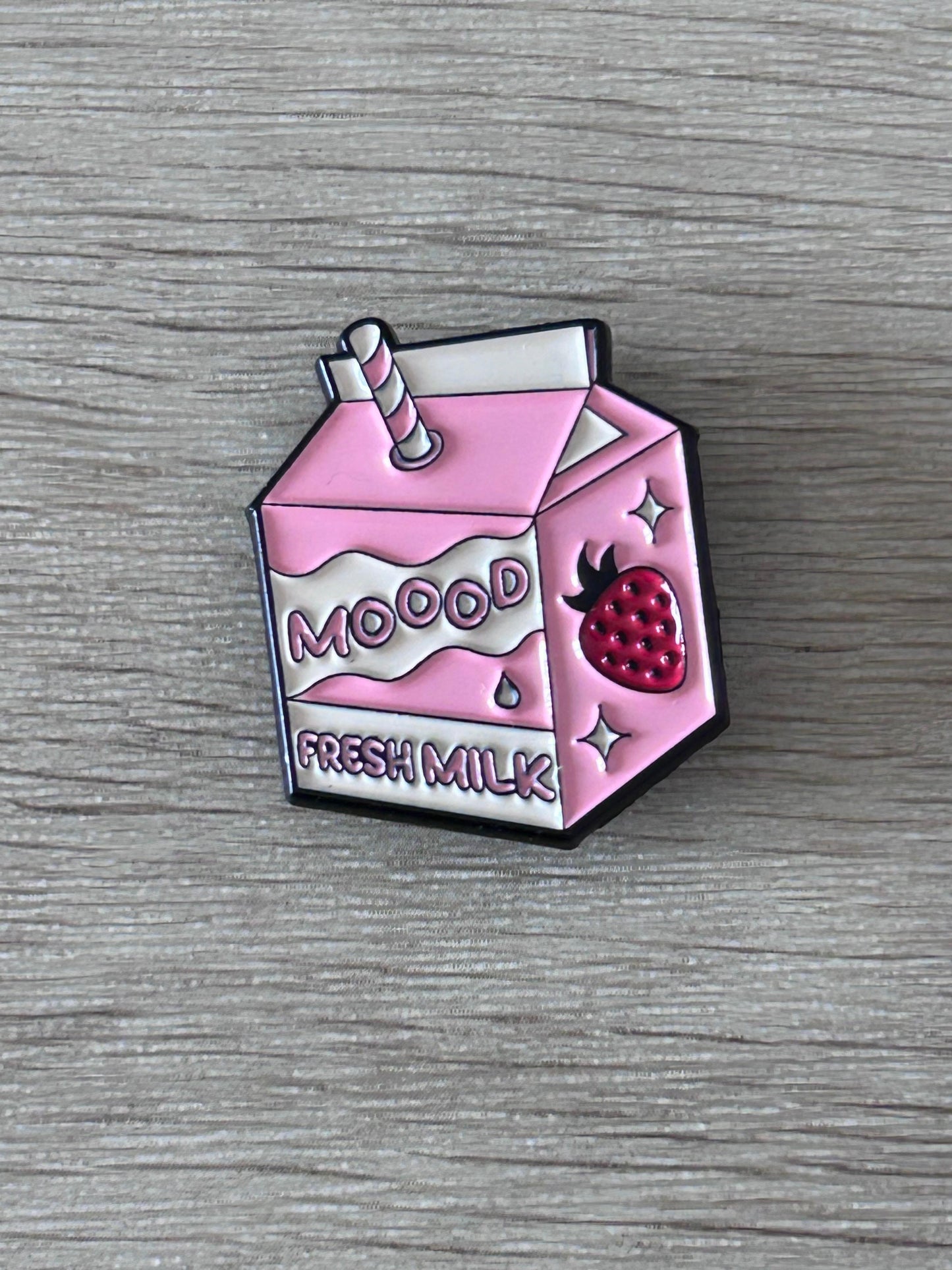 Pin's brique de lait rose Mooood Fresh Milk, avec fraise et gouttes