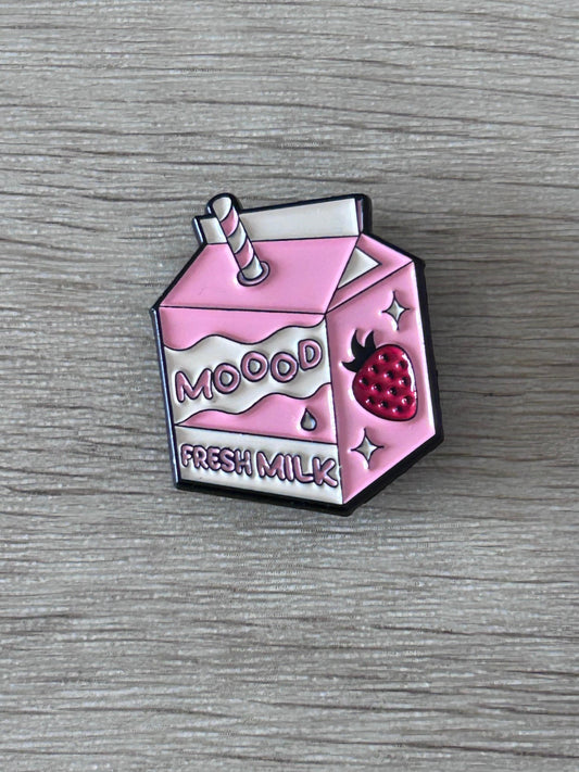 Pin's brique de lait rose Mooood Fresh Milk, avec fraise et gouttes