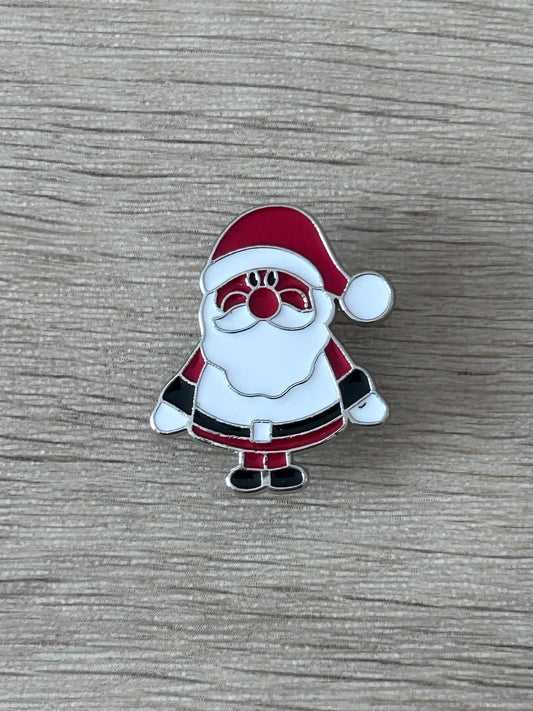 Pin Père Noël émaillé, visage barbu et chapeau rouge, détail en métal